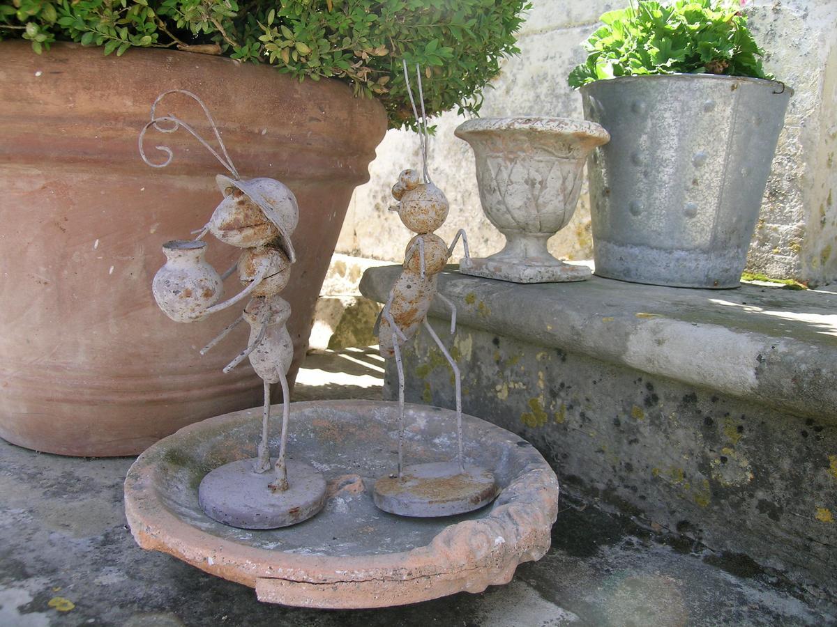 Les 2 Madeleine Bed & Breakfast Saint-Saturnin-du-Bois Eksteriør bilde